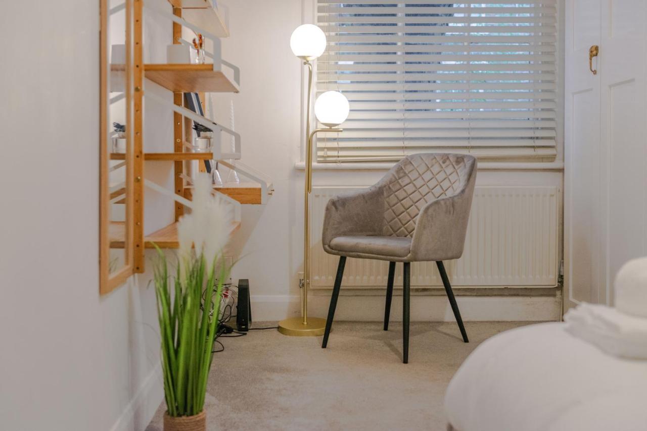Three-Bedroom Bliss In London Town Dış mekan fotoğraf