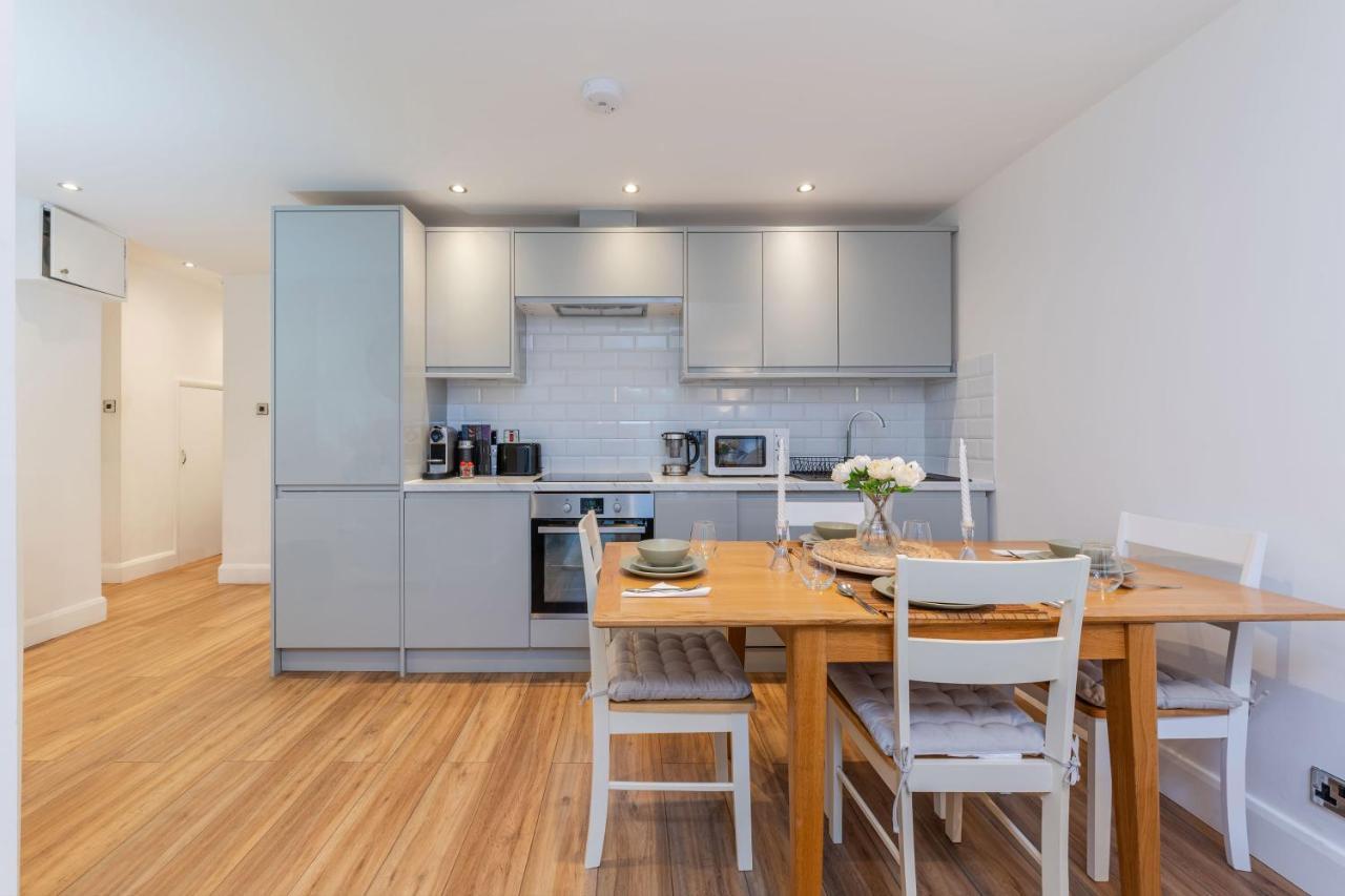 Three-Bedroom Bliss In London Town Dış mekan fotoğraf