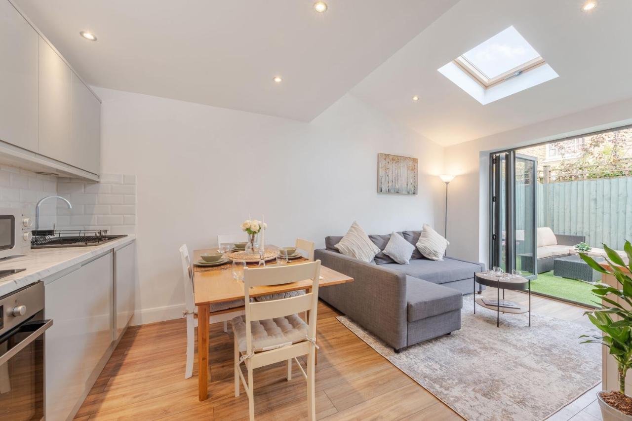 Three-Bedroom Bliss In London Town Dış mekan fotoğraf